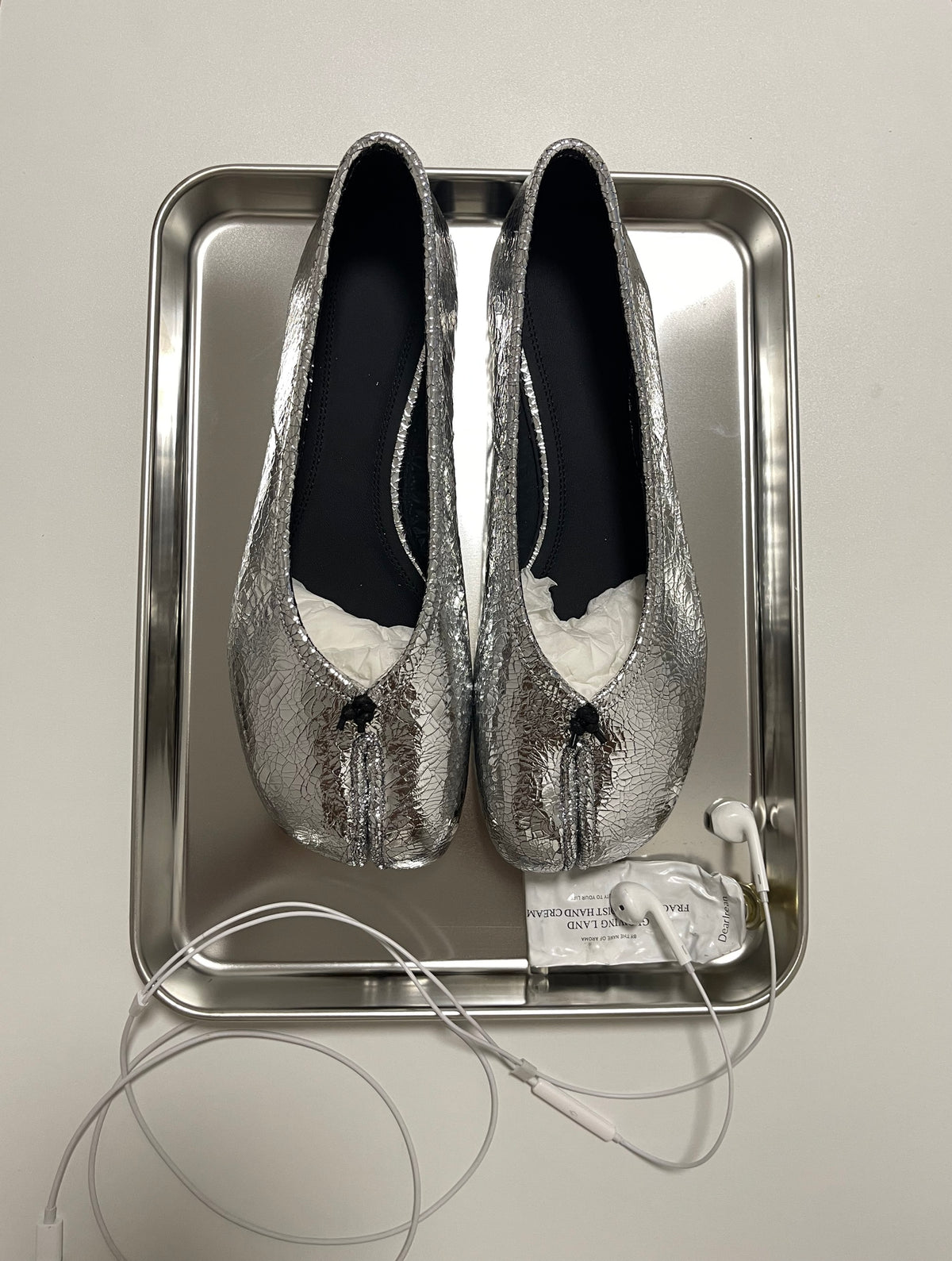 Silver flat Tabi