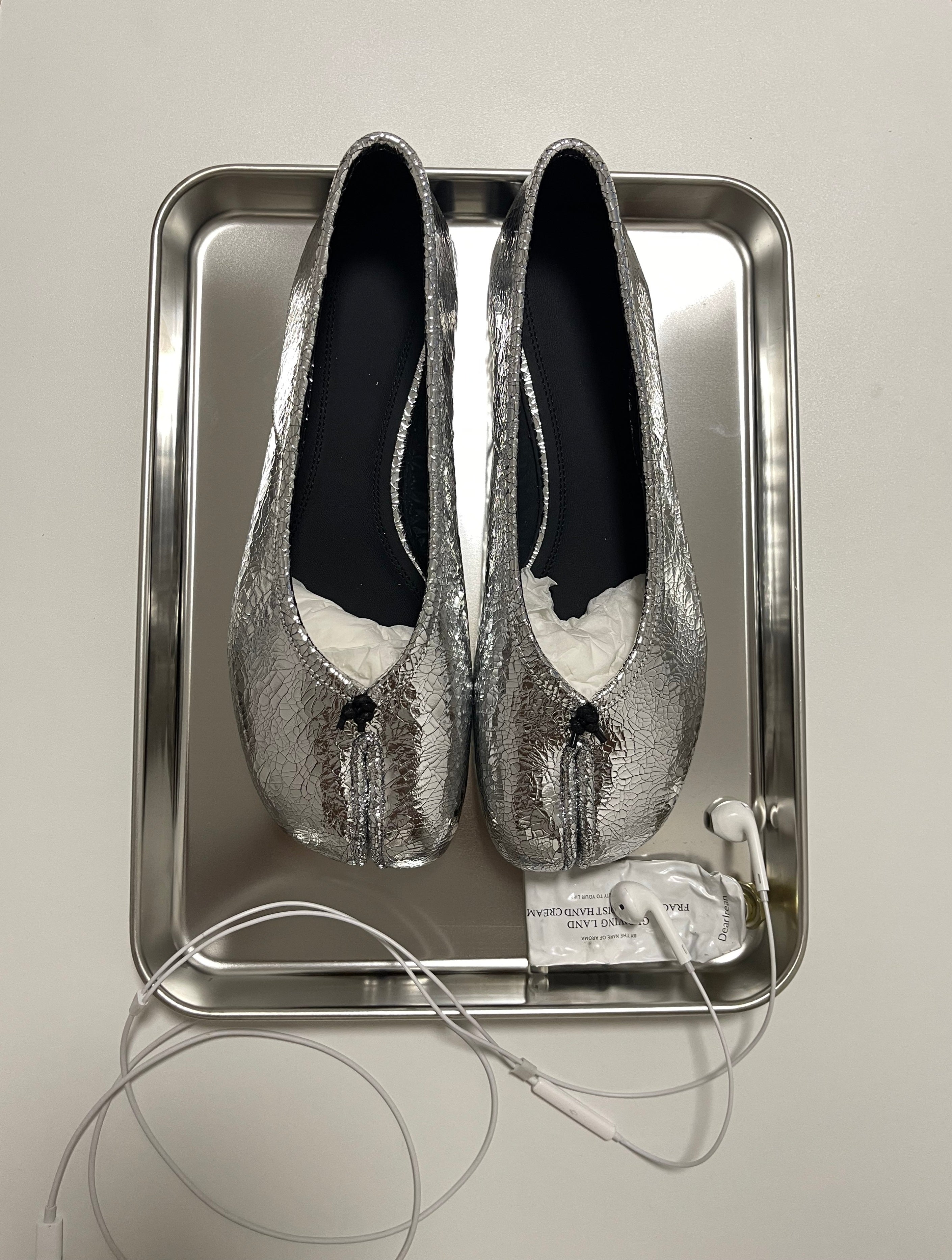 Silver flat Tabi
